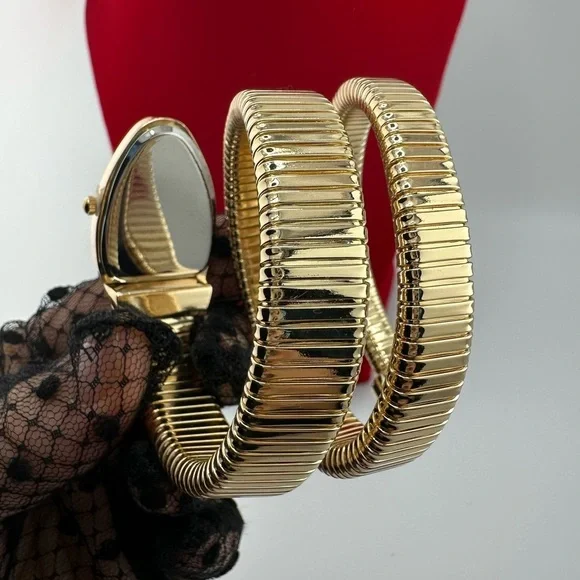 Luxury Serpenti Elegant Gold Wrap Women's Watch - Picture 3 of 17